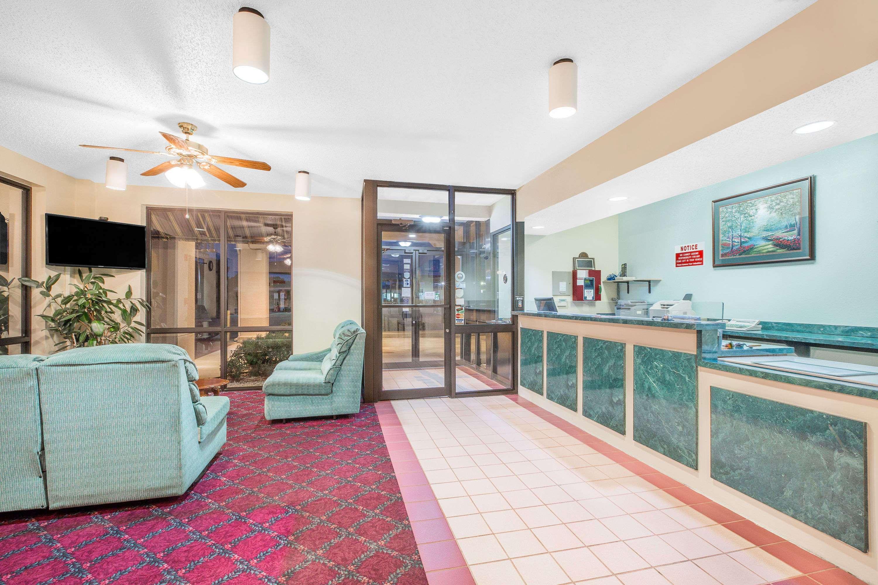 Days Inn By Wyndham N Little Rock East North Little Rock Ngoại thất bức ảnh
