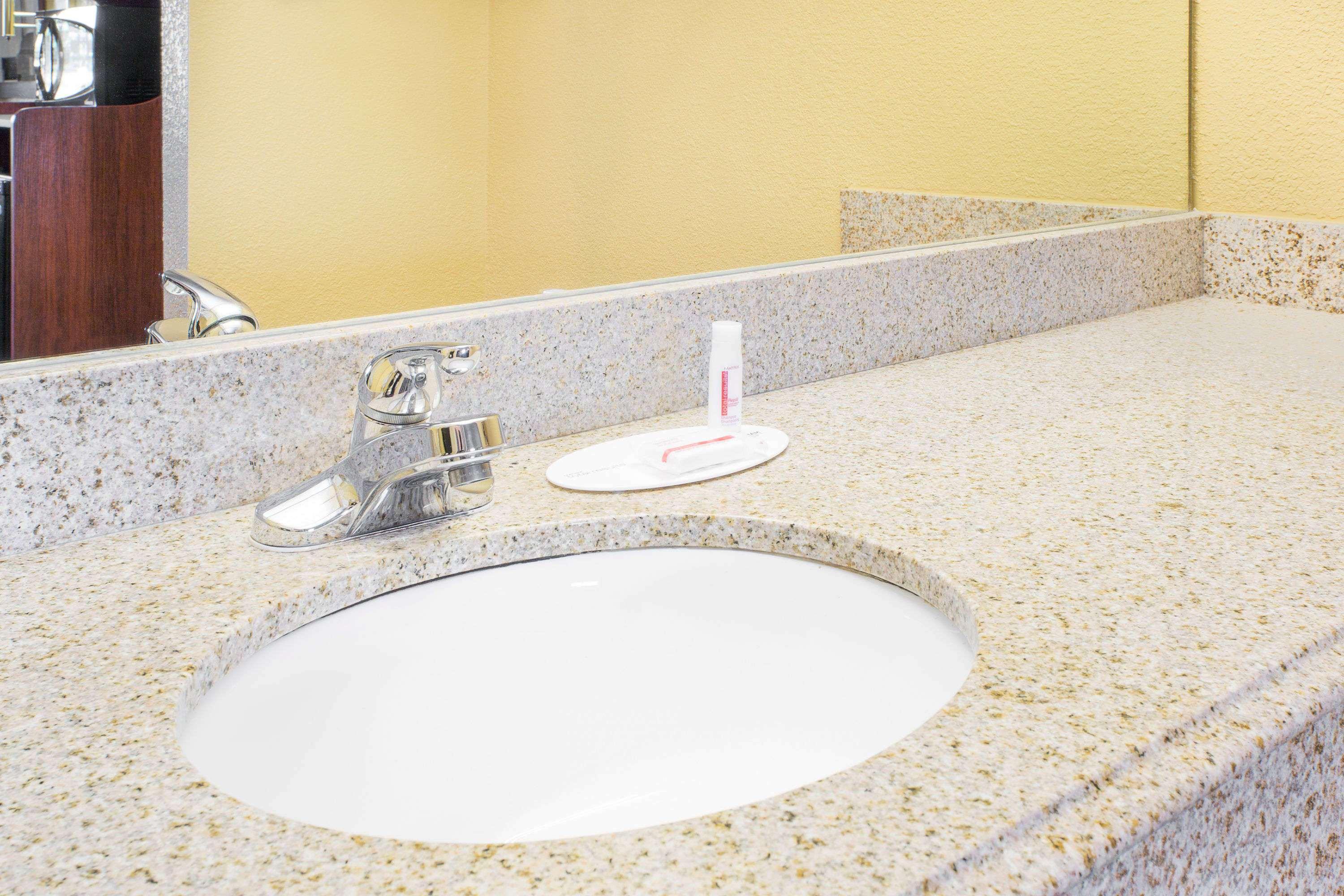 Days Inn By Wyndham N Little Rock East North Little Rock Ngoại thất bức ảnh
